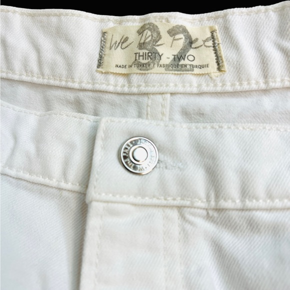 Free People We The Free Tapered Baggy Boyfriend Jeans Distressed White Size 32 - Picture 10 of 13